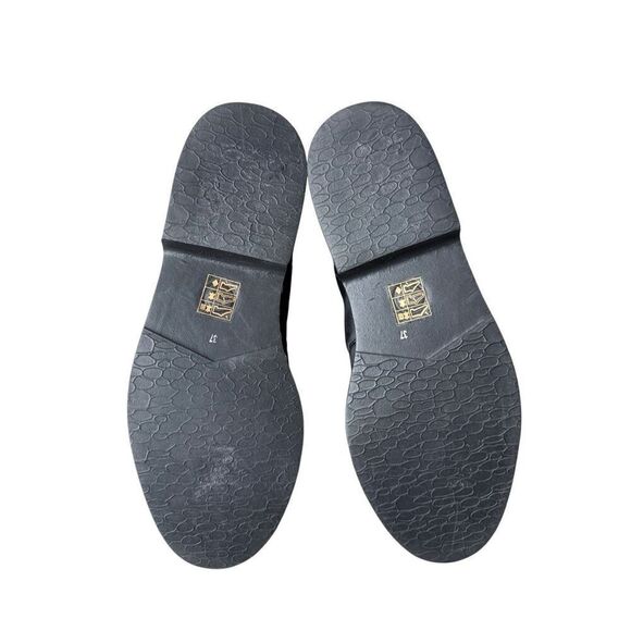 Free People Black Atlas Puffer Chelsea Boot size 37/6.5 Women’s - Picture 10 of 12